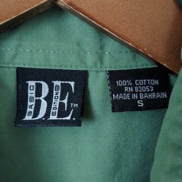 Basic Editions 90's Vintage Classic Sleeveless Button Down Tank Top Sage Green S - Picture 4 of 9